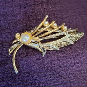 Damascene And Faux Pearl Floral Bouquet Vintage Pin Brooch